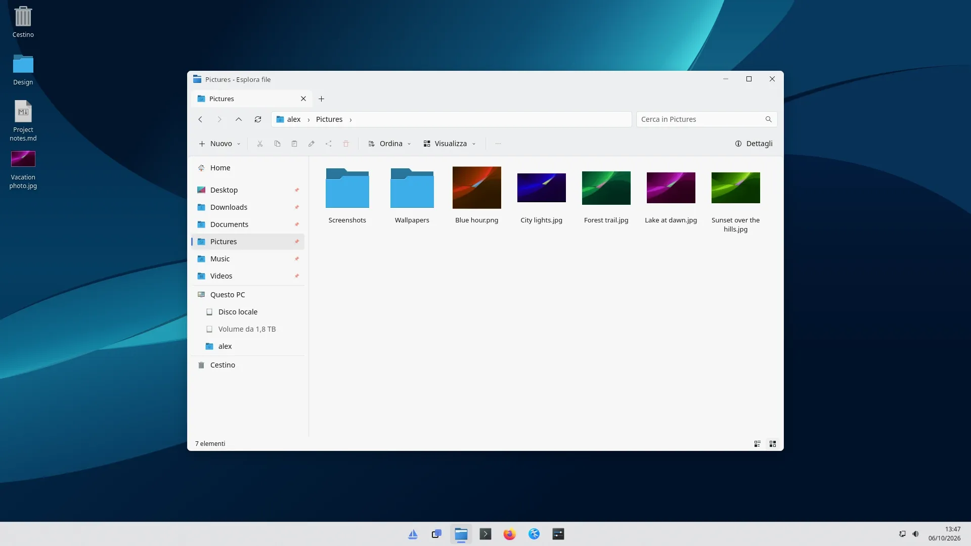 The same Files window in light mode, with a light taskbar.